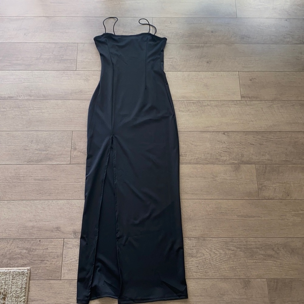 Maxi dress, medium but fits as a small. Bought but didn’t fit